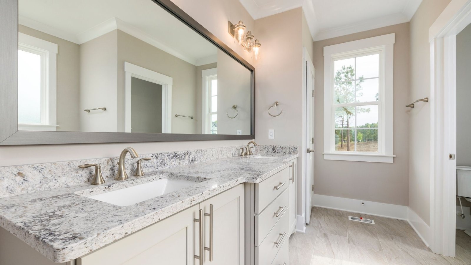 2 reformaspinturax-reformas-interiores-huelva-banos-cocinas-alicatado-porcelanico-fontaneria-pladur