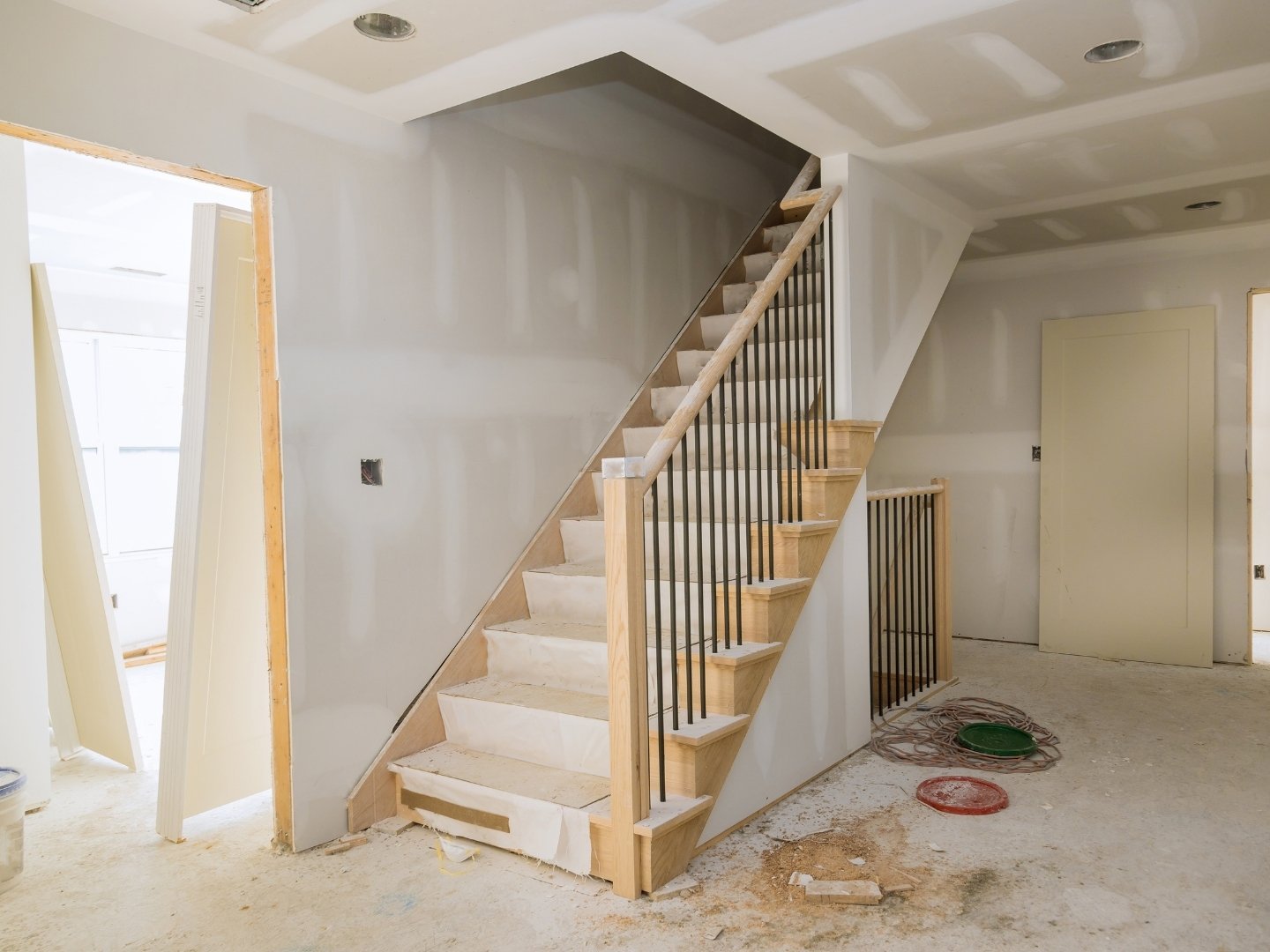 9 reformaspinturax-reformas-interiores-huelva-banos-cocinas-alicatado-porcelanico-fontaneria-pladur